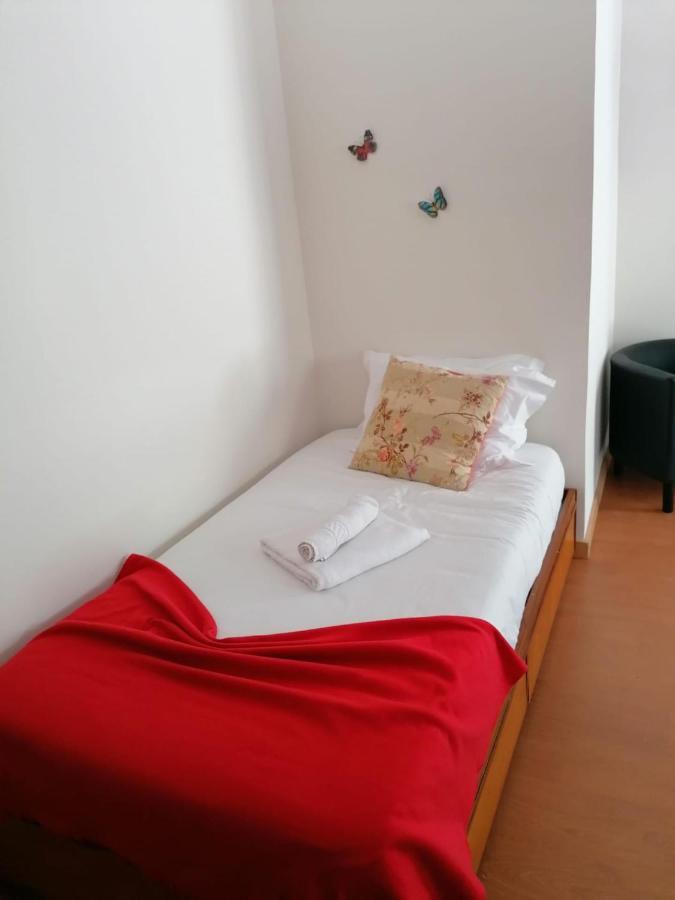Portus Ribeira House *